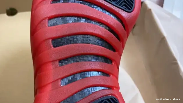 Rep Retro 12 Game 130690 002 Flu Jordan (2016) 0429